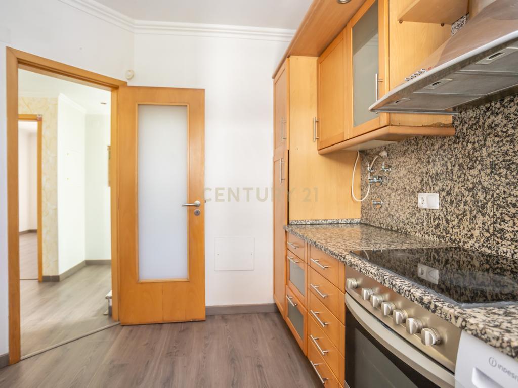  Moradia T3 em Amora - Seixal com Terraço e Garagem  - Image 18