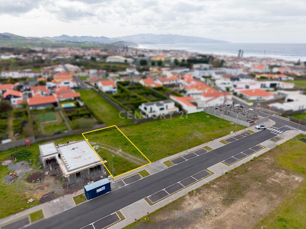 🏡 Moradia T3 com Piscina e Garagem | Projeto “Chave na Mão” – Ribeira Grande - Image 4