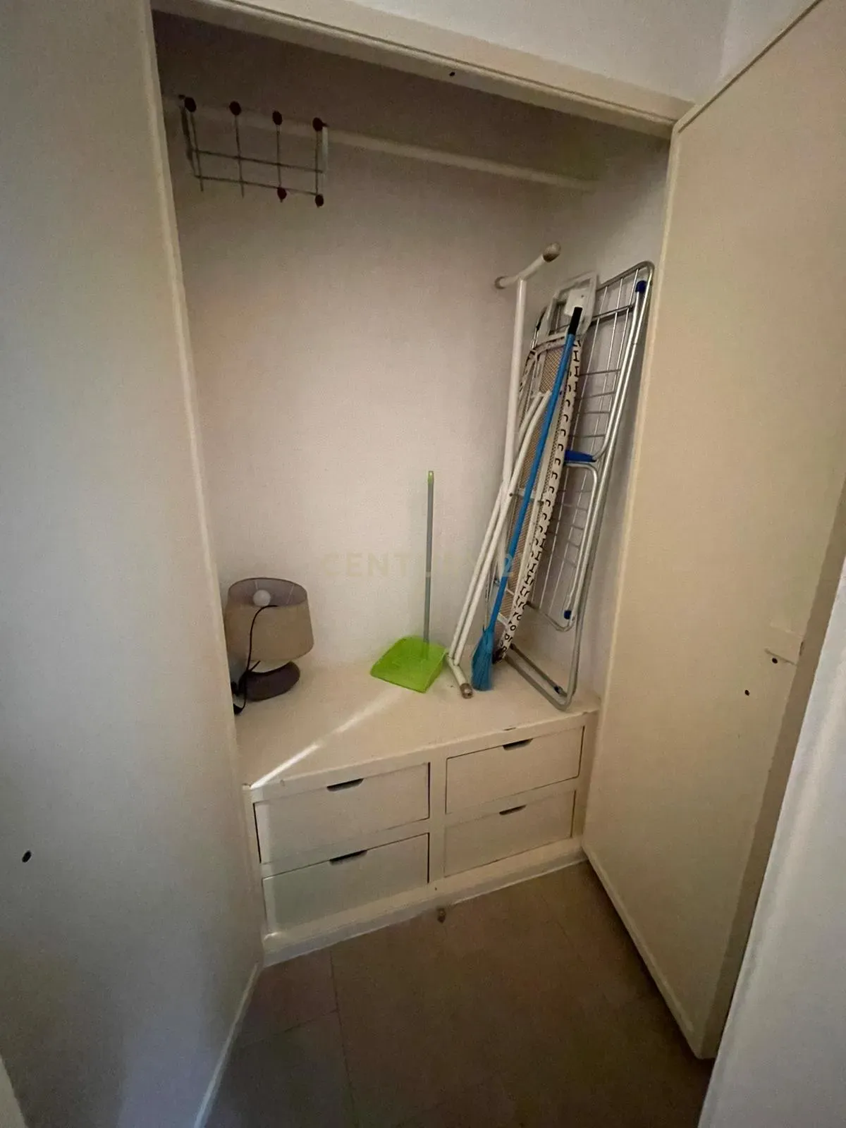 Apartamento T1 pronto a habitar na Falagueira, Amadora - Image 9
