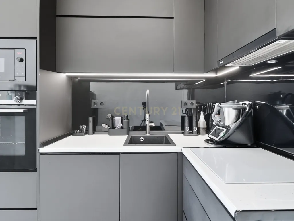 Fantástico Apartamento T3 com Excelente Localização - Image 3