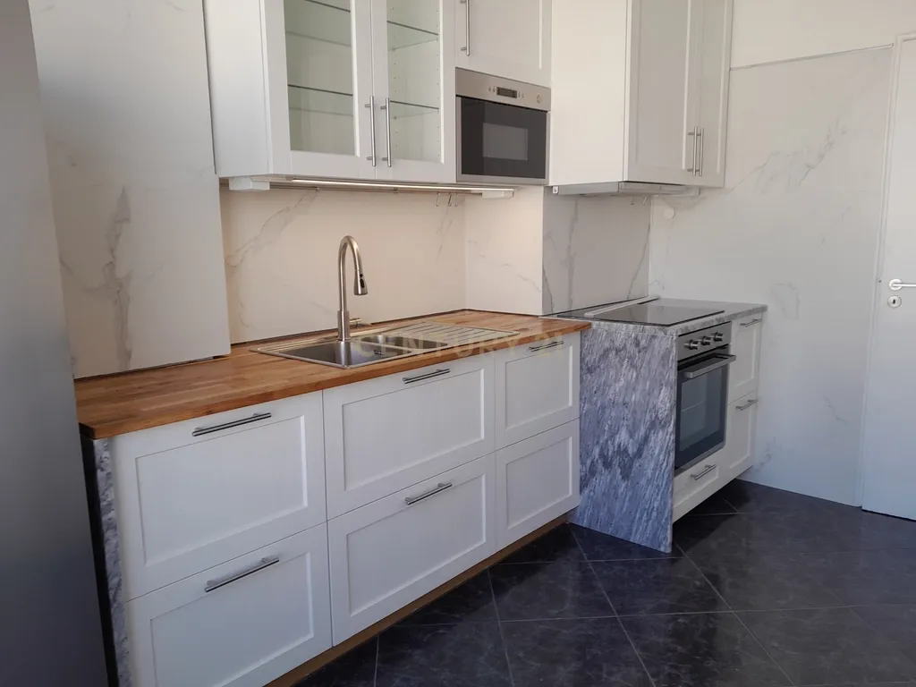 Apartamento Moderno T3 em Carnaxide / Oeiras com Ar Condicionado e Elevador - Image 21