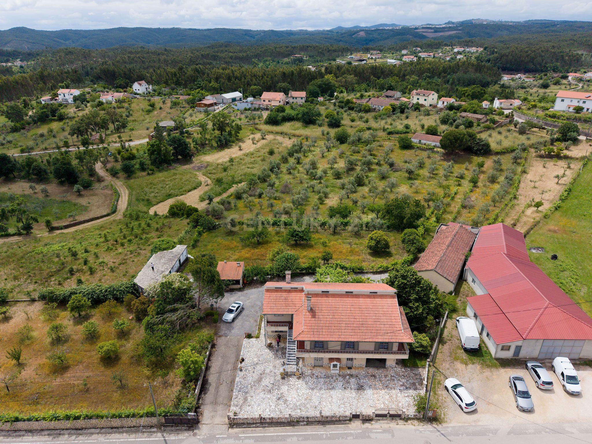 Moradia T4 em Graça, €350.000