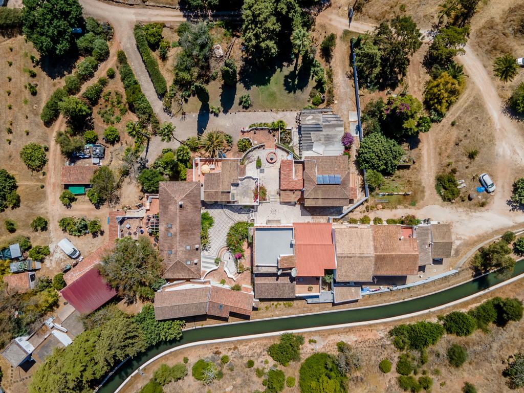 Quinta com 38960 m2 em Odiáxere - Image 24
