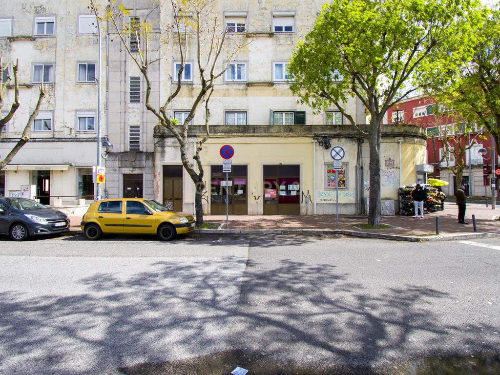 Apartamento T3 na Amadora - Image 2