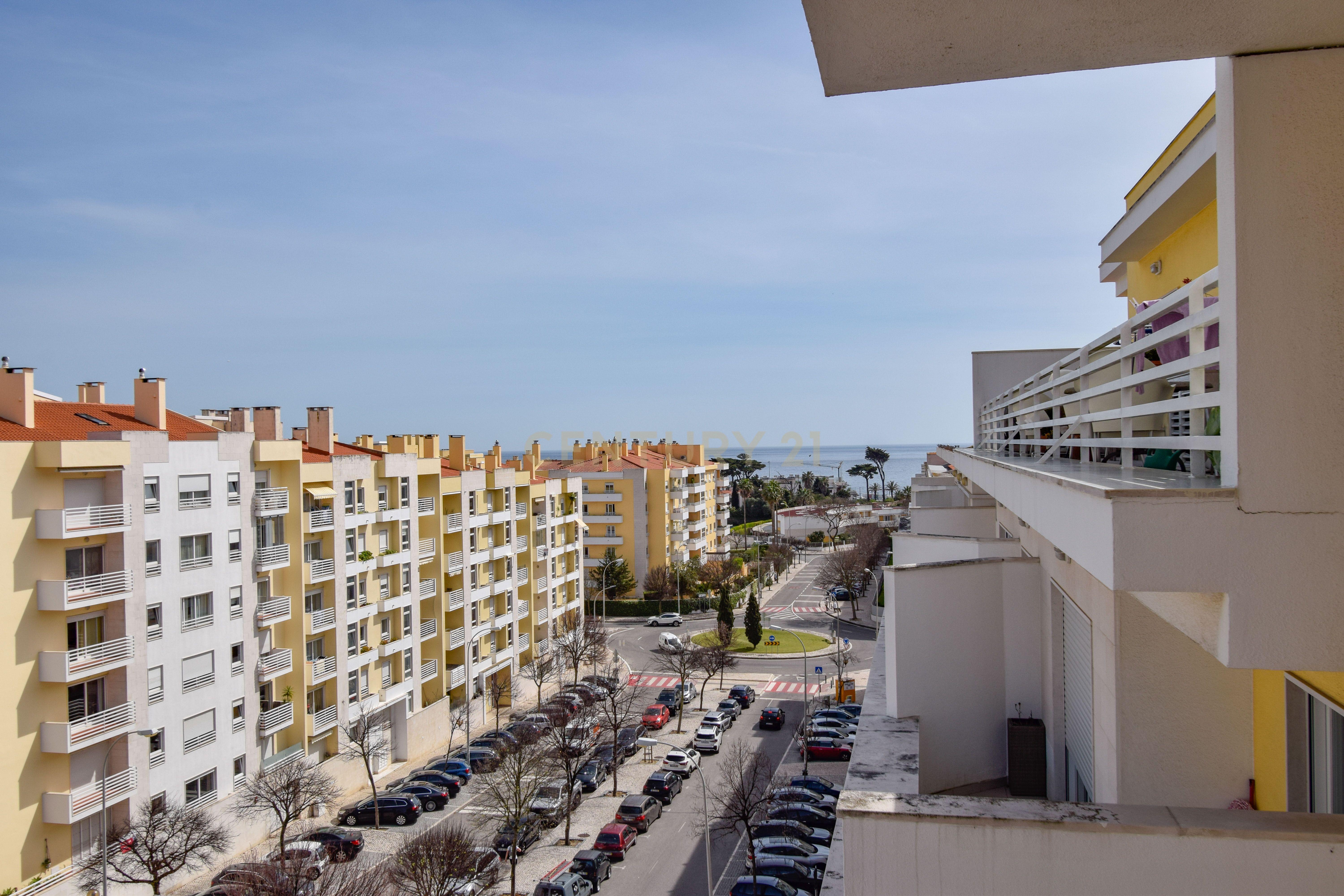 T3 com duas suites na Urbanização Jardins da Parede - Image 20