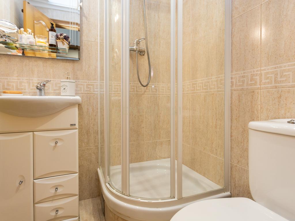 Apartamento T4 c/Arrecadação - Torre da Marinha - Image 29