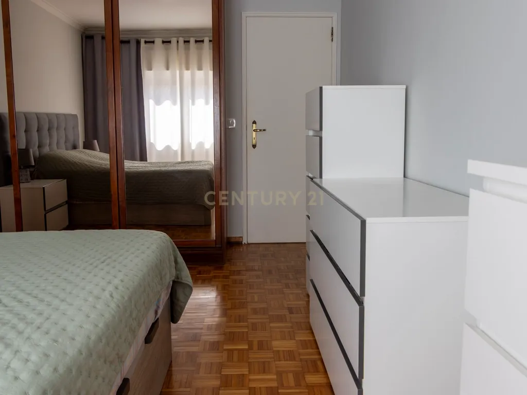Apartamento T1 com Varanda em Agualva, Sintra - Image 8