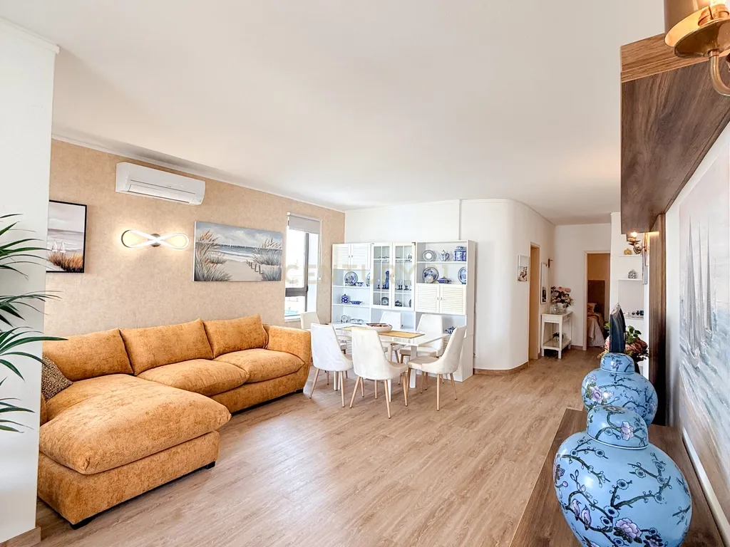 Exclusivo T2 com vista para o mar e para as piscinas - Armação de Pera - Image 4