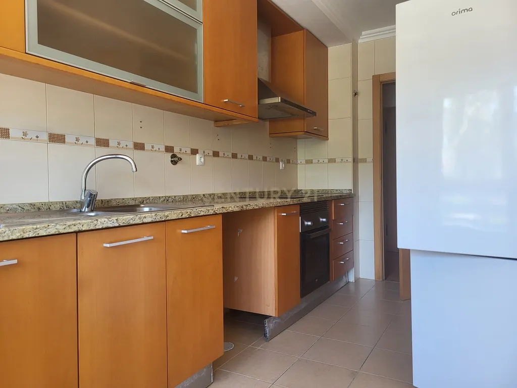 Apartamento T1 Vila Franca de Xira - Image 1