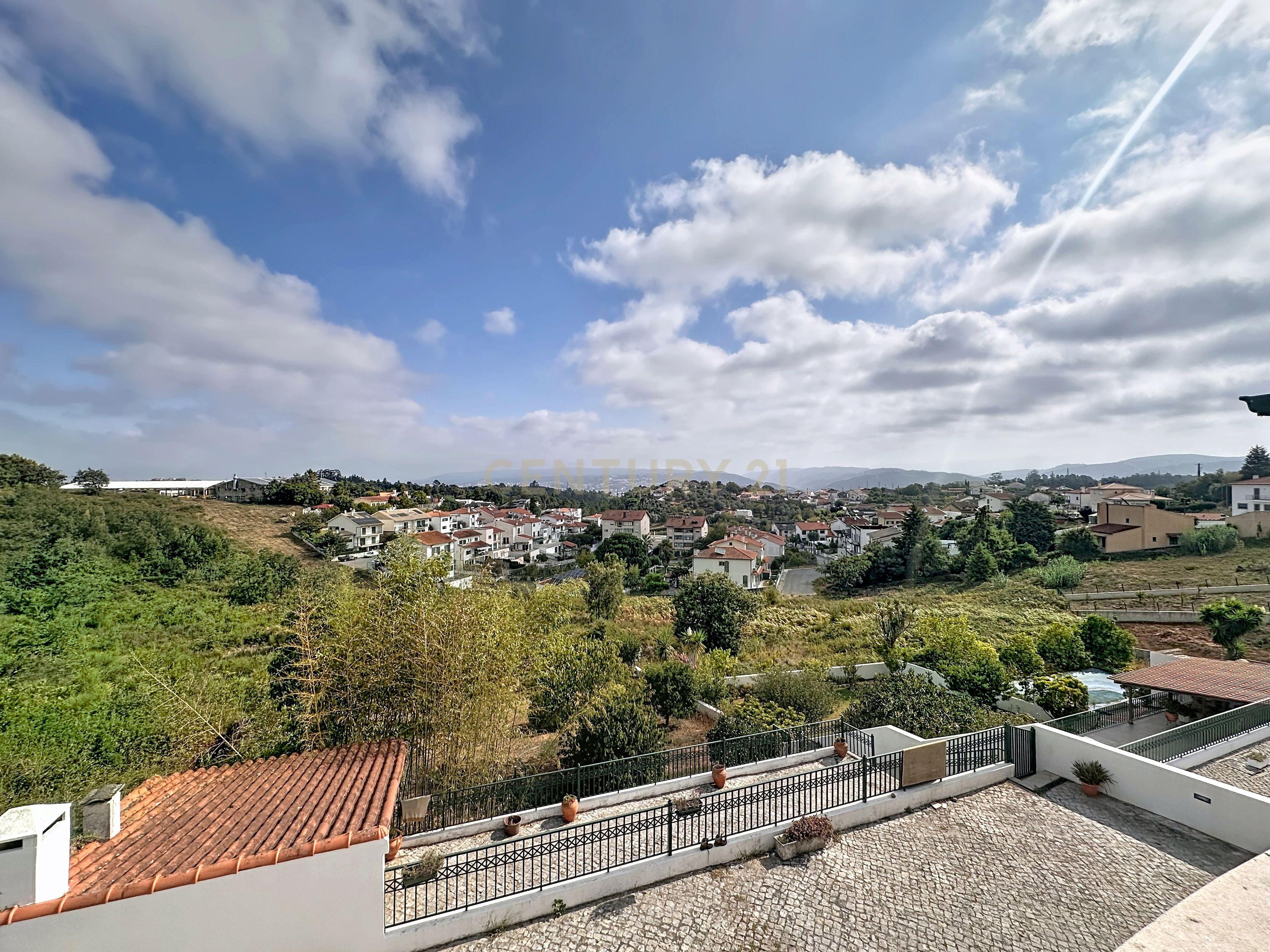 Fotografia 11 de MORADIA T5 | CARVALHAIS, COIMBRA