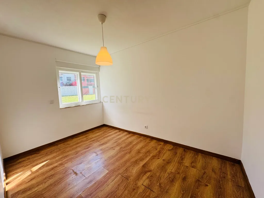 APARTAMENTO T3 REMODELADO NA ENCARNAÇÃO - Image 16