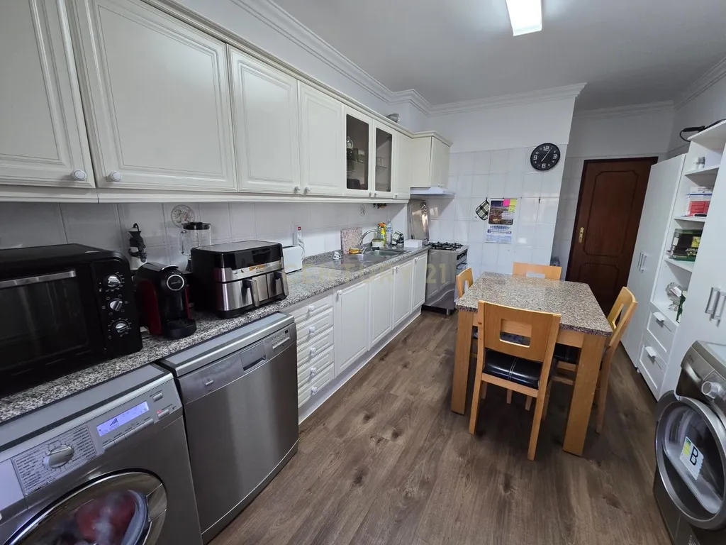 Apartamento T2 em Setúbal, Poço Mouro - Image 2