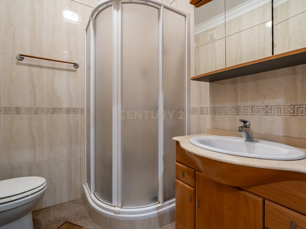 Apartamento T3 com Vista Mar, Piscina e Estacionamento – Edifício Belo Horizonte | Correeira, Albufeira - Image 18