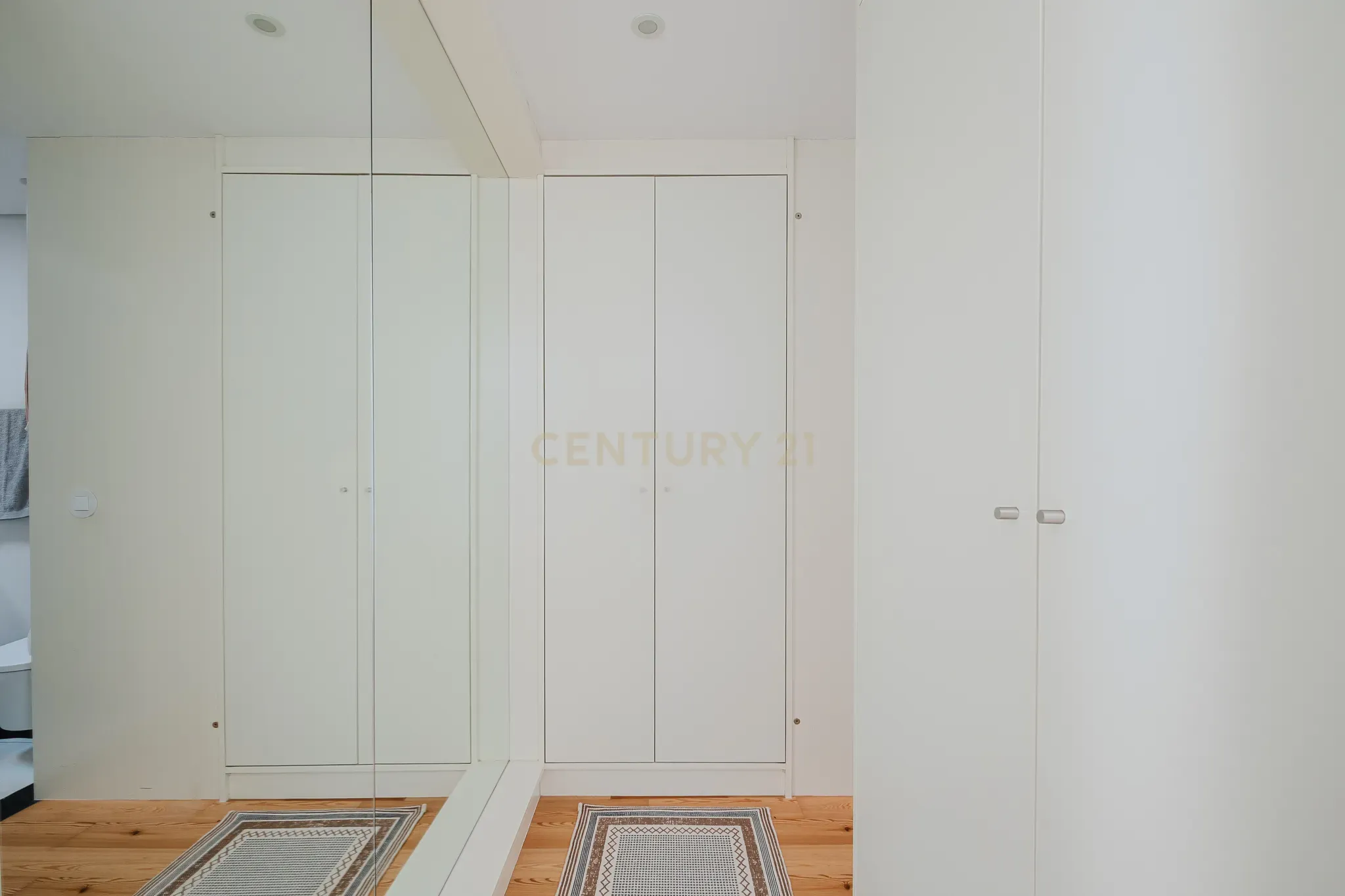 Moradia T3 Totalmente Remodelada na Vilarinha, Porto - Image 11