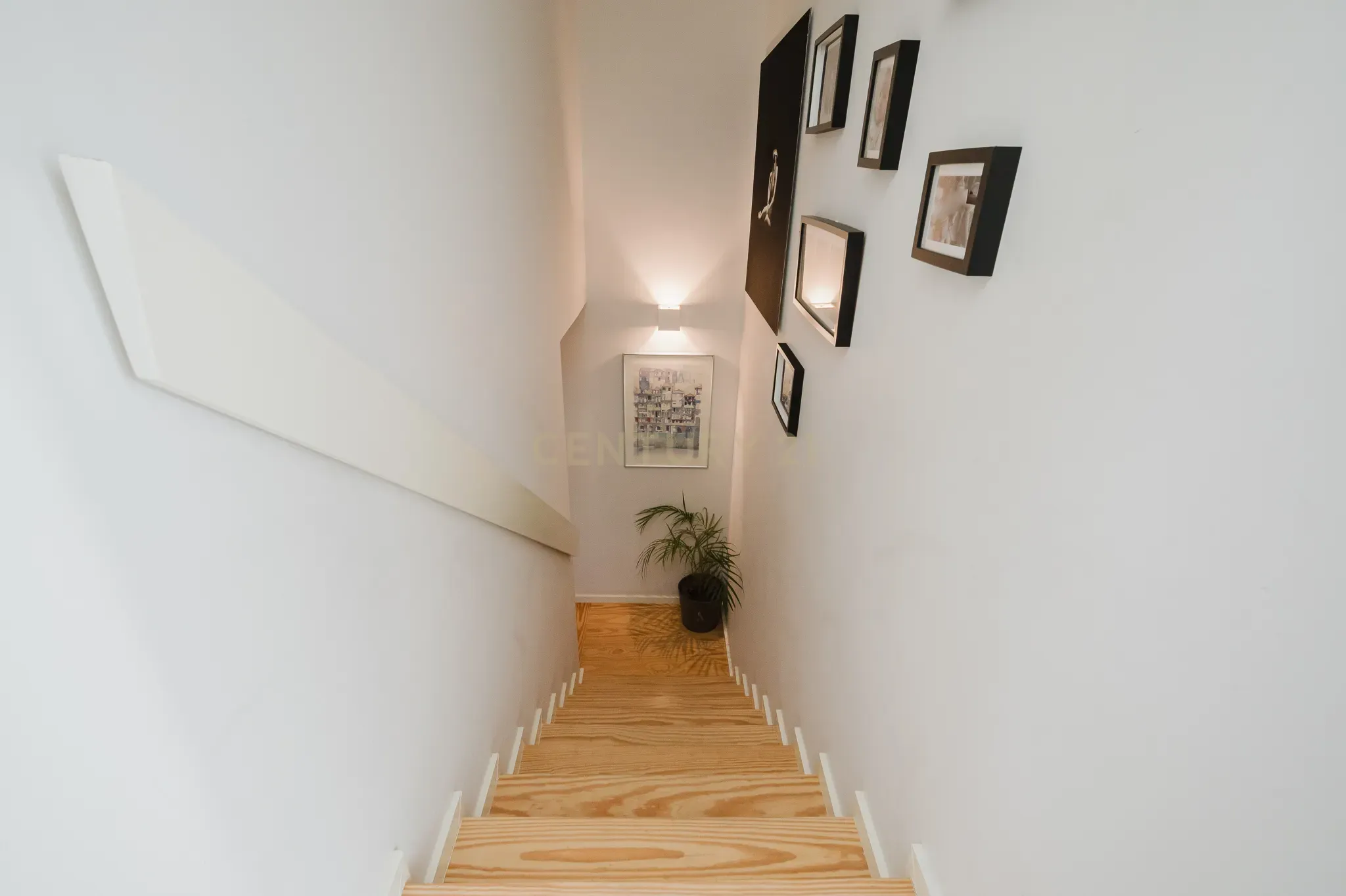 Moradia T3 Totalmente Remodelada na Vilarinha, Porto - Image 14