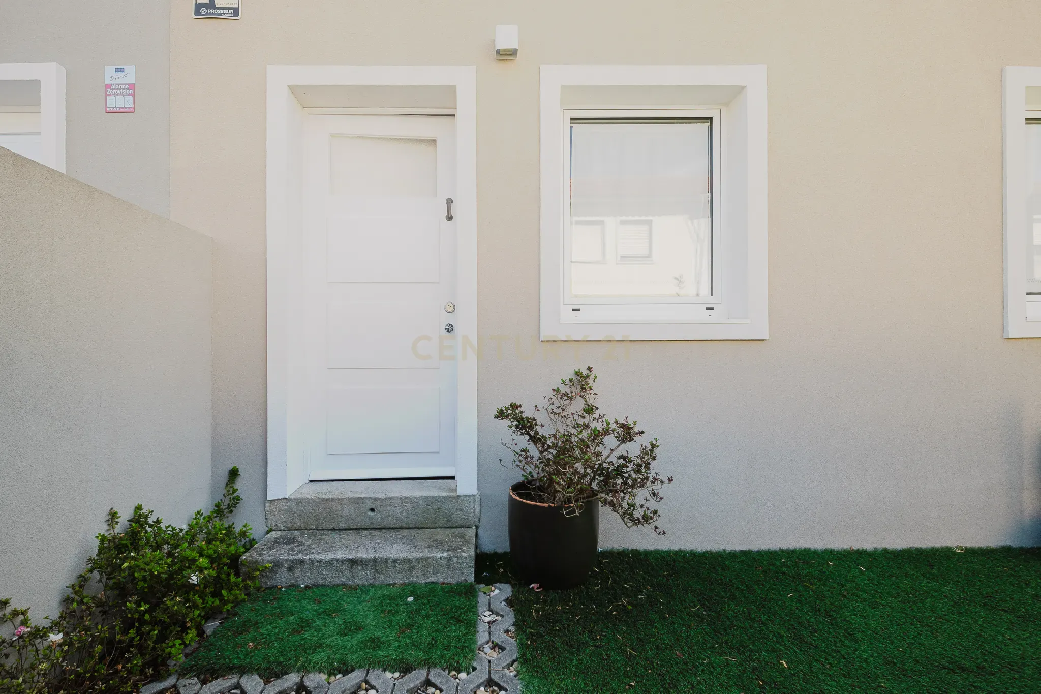 Moradia T3 Totalmente Remodelada na Vilarinha, Porto - Image 22
