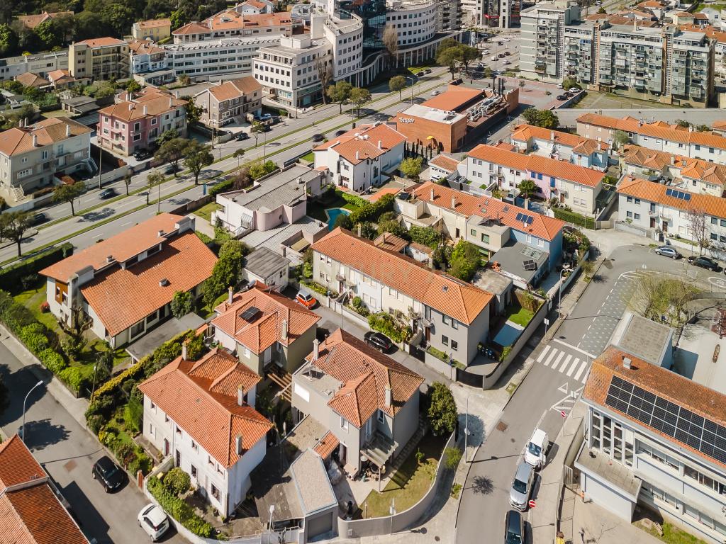 Moradia T3 Totalmente Remodelada no Bairro da Vilarinha, Porto - Image 29