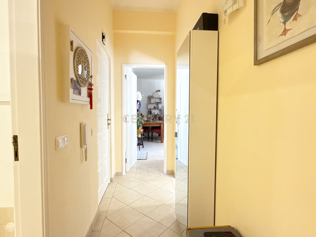 Apartamento Renovado em Porches, Lagoa - 1 Quarto com Vista - Image 7