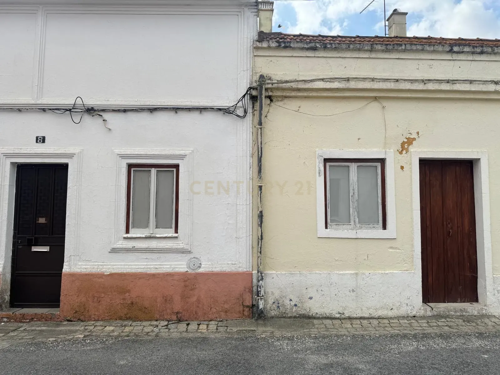 Grande Potencial de Reabilitação na Landeira – Azinhaga 1º de Maio, Vendas Novas! - Image 1