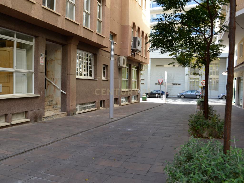  - Image 21