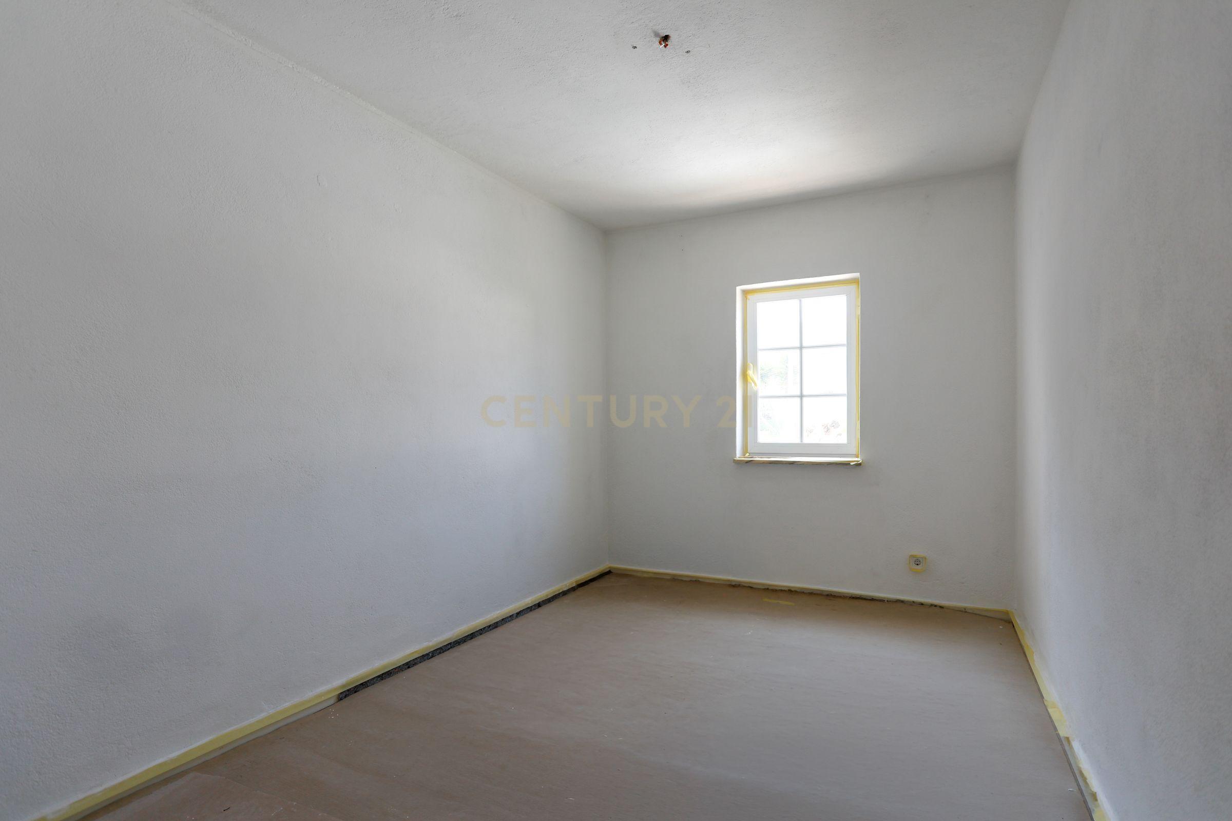 Fotografia 12 de Apartamento T2 com arrecadação em Peniche
