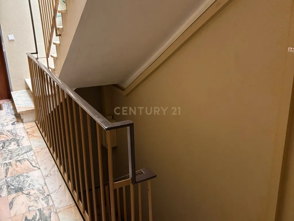 Apartamento T3 em Setúbal com Vista Campestre e Boa Localização - Image 4