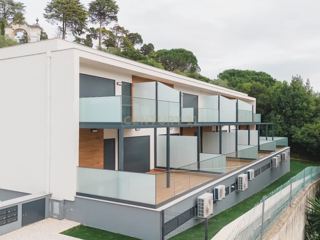 Moradia T3 de excelência no centro de Leiria - Image 21