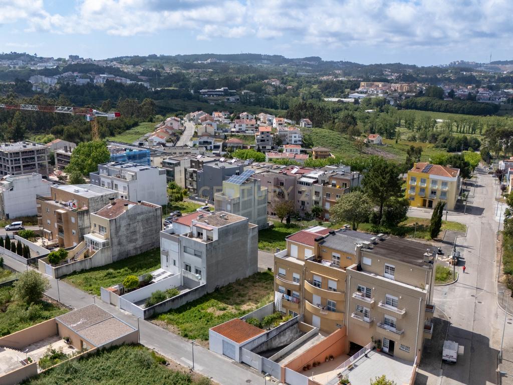 Terreno para construção de Moradia em Vila Nova de Gaia - Image 2