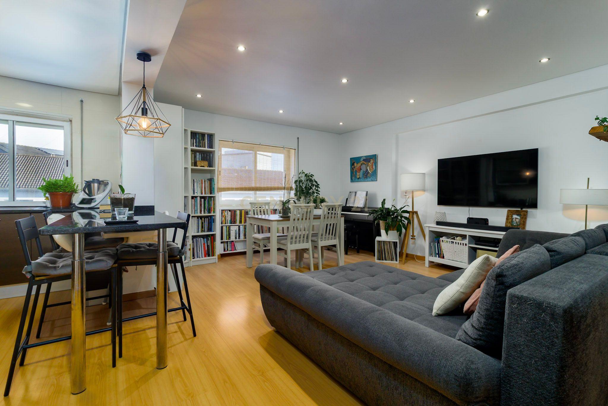 Fotografia 7 de Apartamento T2 Remodelado - Ótima localização