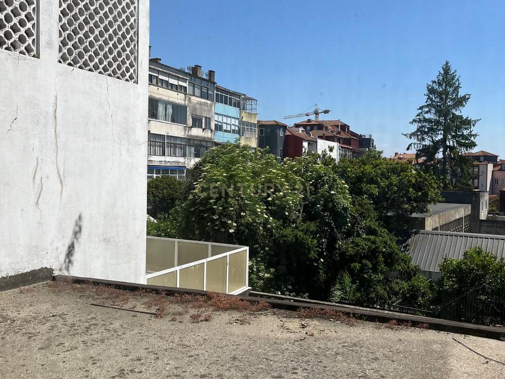 Prédio na Rua de Fernandes Tomás com Projeto Aprovado – Baixa - Centro Histórico - Porto - Image 12