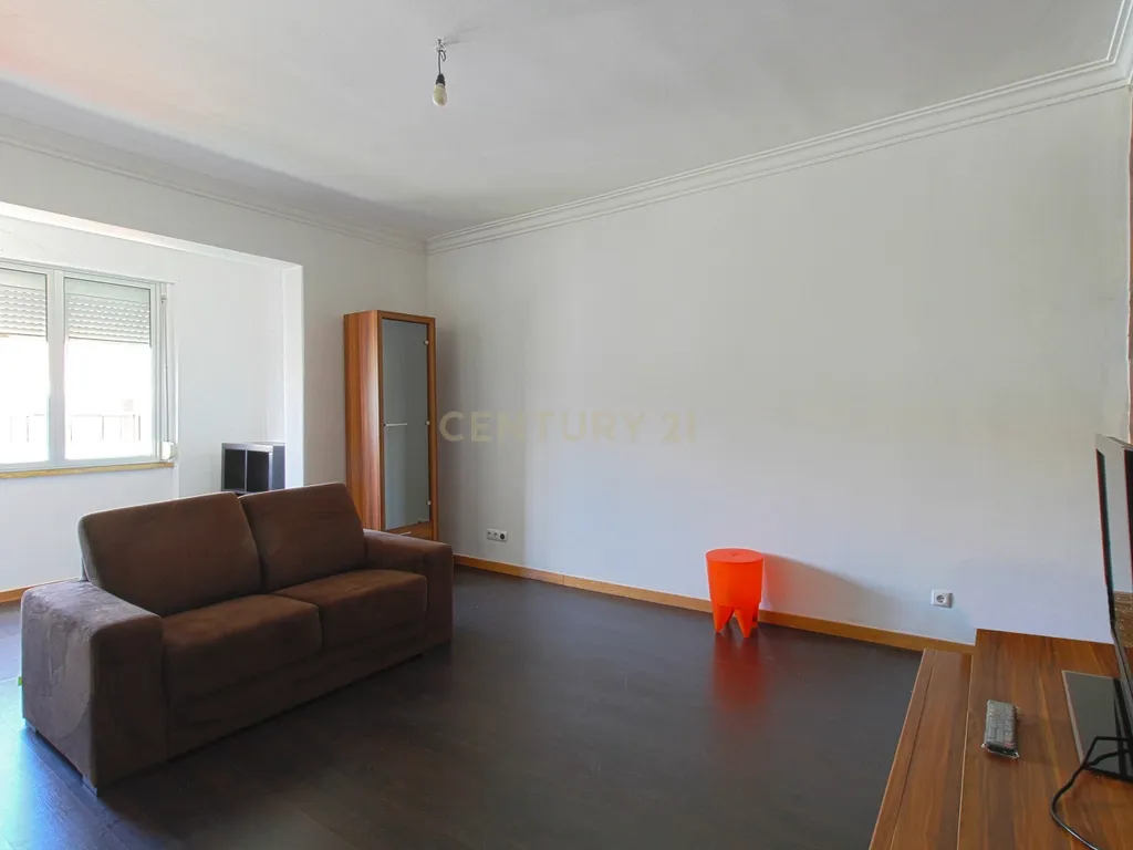Apartamento T2 Odivelas - Image 6
