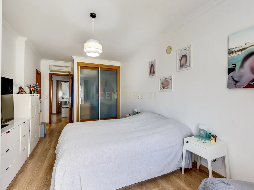 Apartamento T3 no Montijo com garagem, arrecadação e varandas - Image 24