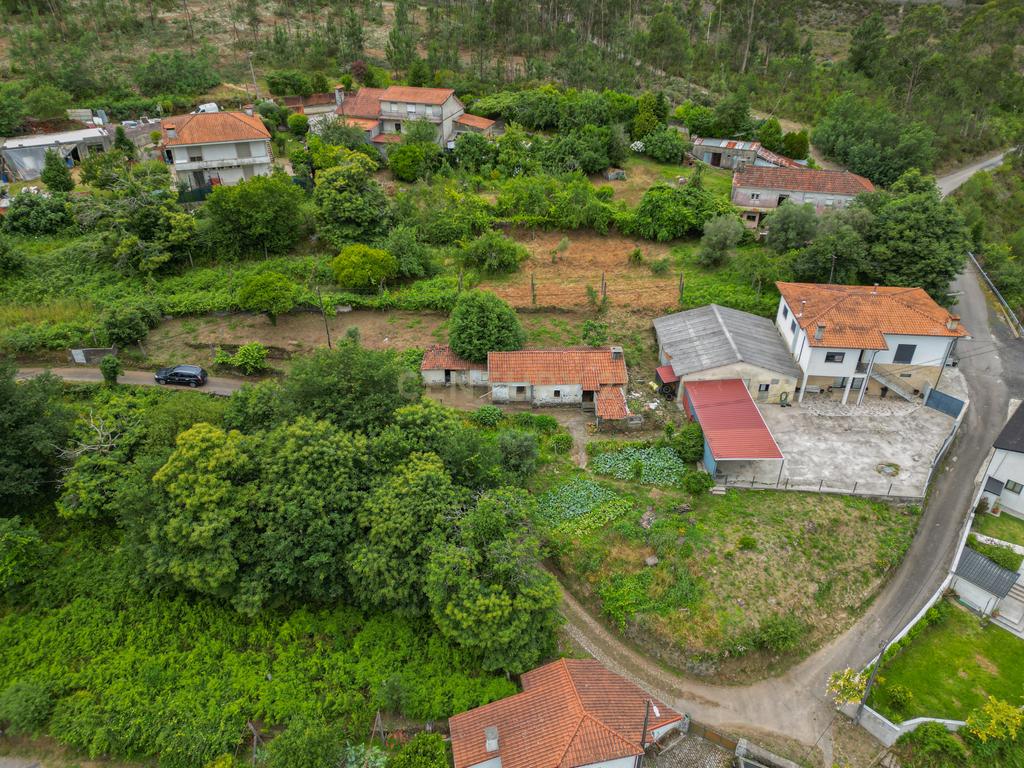 Casa em Ruínas com Jardim em Anais, Ponte de Lima - Image 21