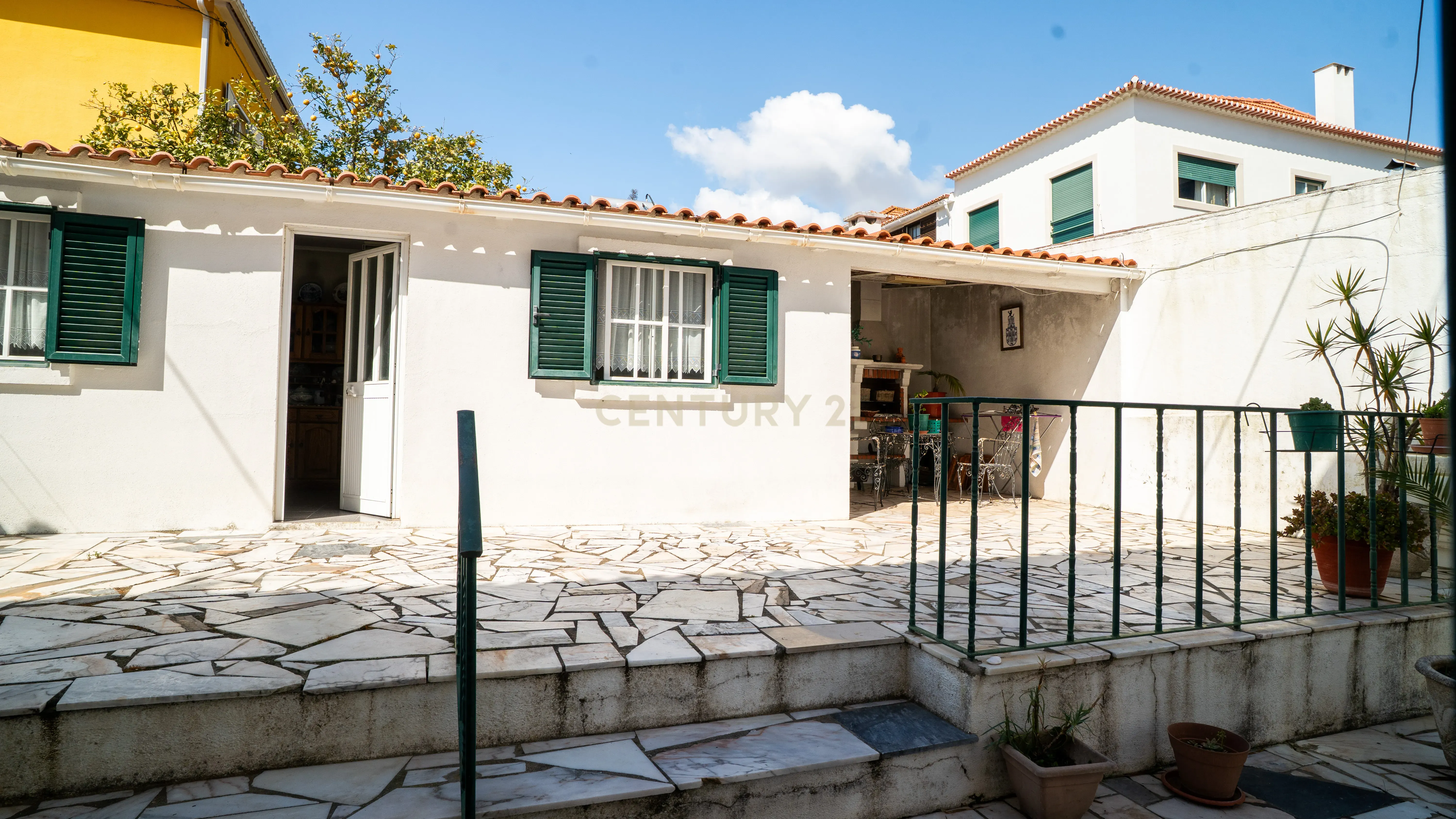 Moradia T3 – Caselas - Restelo - Image 49