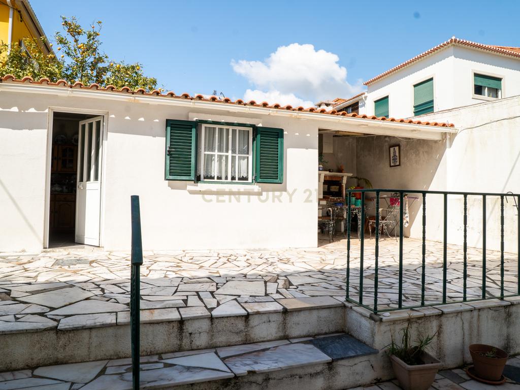 Moradia T3 – Caselas - Restelo - Image 49