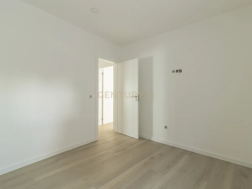 Moradia T3 Nova em Leiria - Pousos, Rua Padre José da Silva e Sousa - Image 9