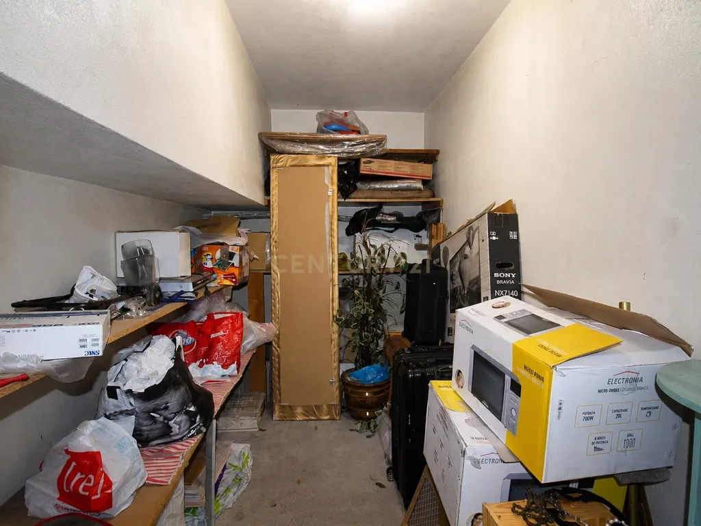 Apartamento T2+1 com Garagem, Varandas em Canidelo Vila Nova de Gaia - Image 22