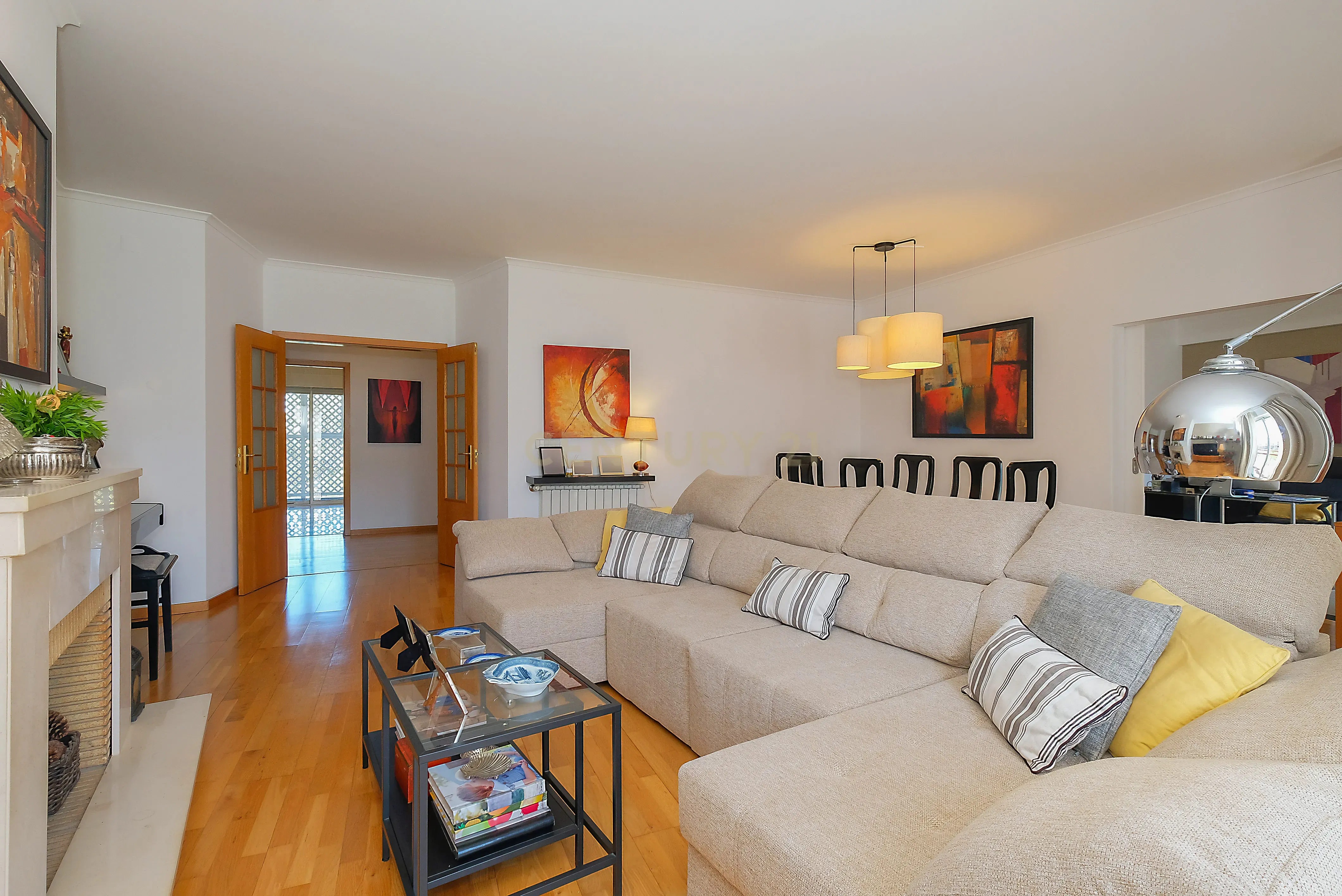 Fotografia 4 de T4 Exclusivo em Urbanizaçao Cabanas Golfe ,| Elegância, Conforto e Natureza