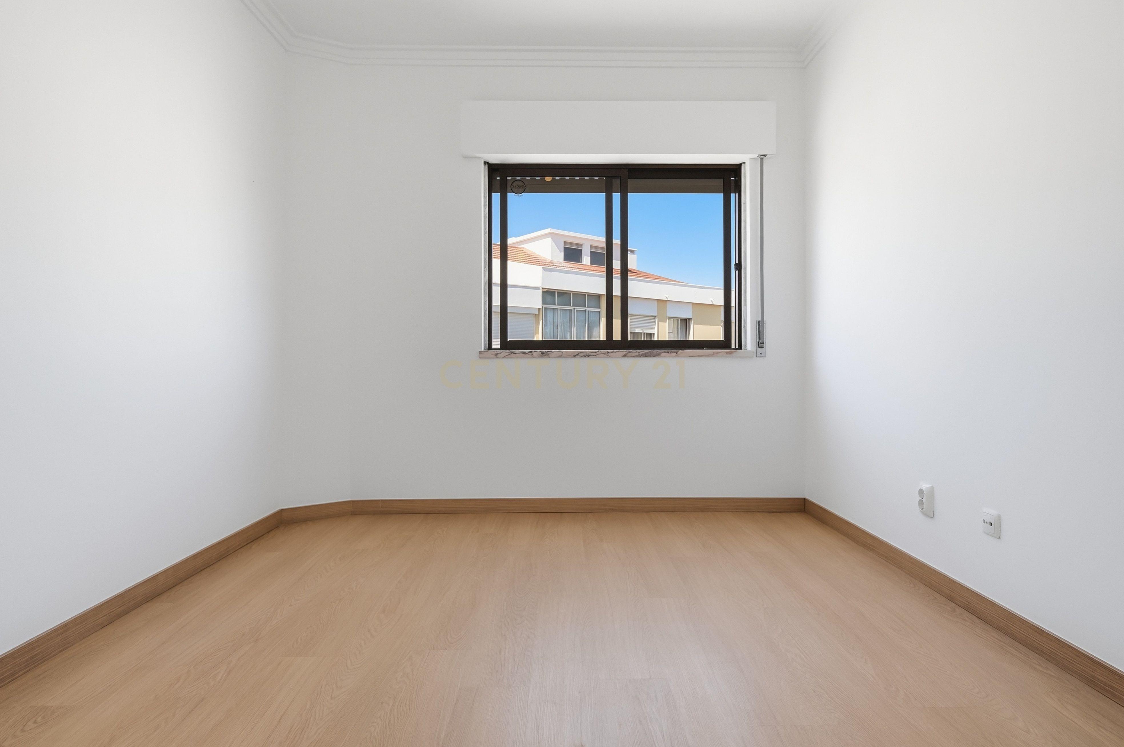Fotografia 11 de Apartamento T4 para arrendamento - 1800€
