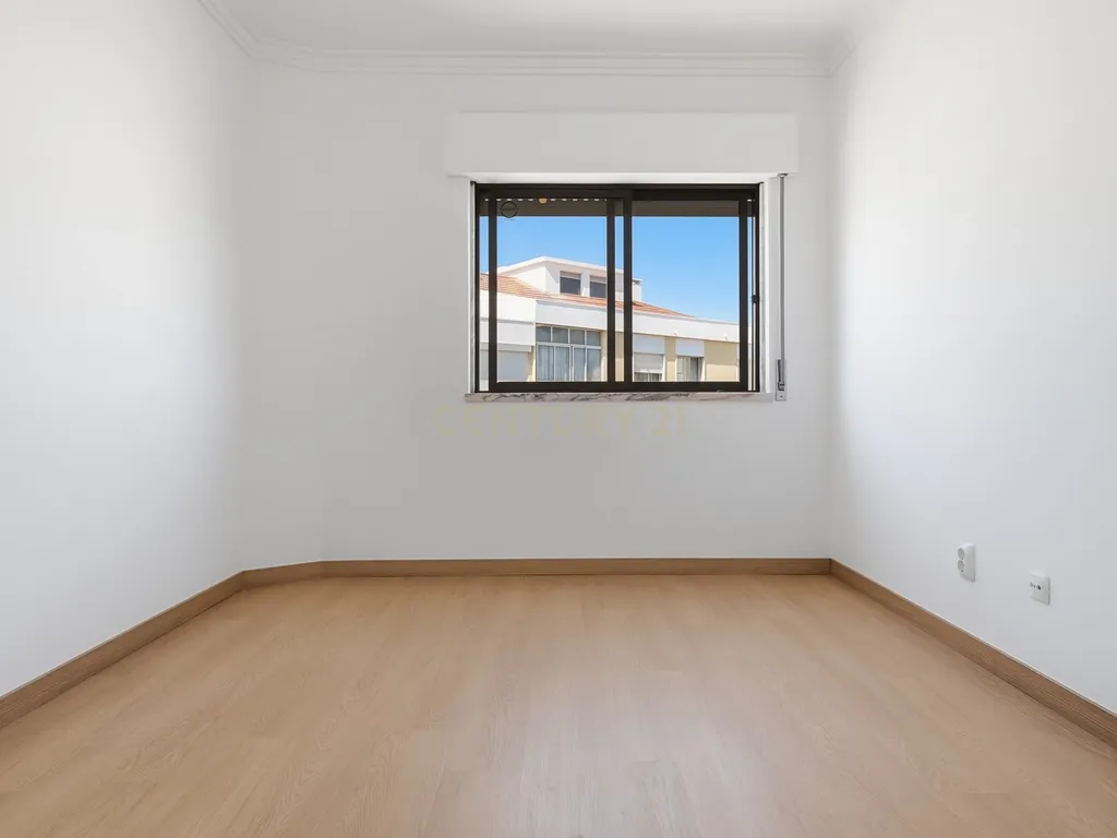 Apartamento T4 para arrendamento - 1800€ - Image 11