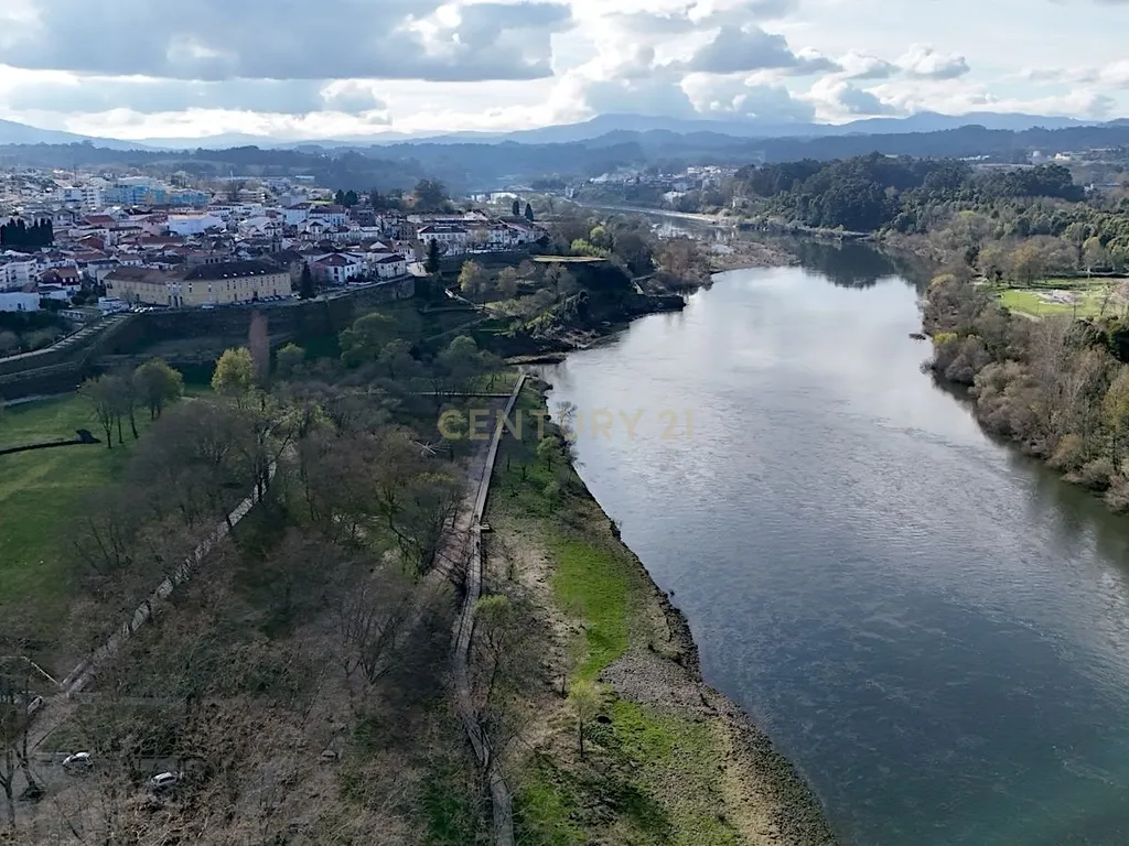 Terreno com 3600m2 - 🍇 Onde o Coração do Alvarinho Encontra a Serenidade do Rio Minho! - Image 17
