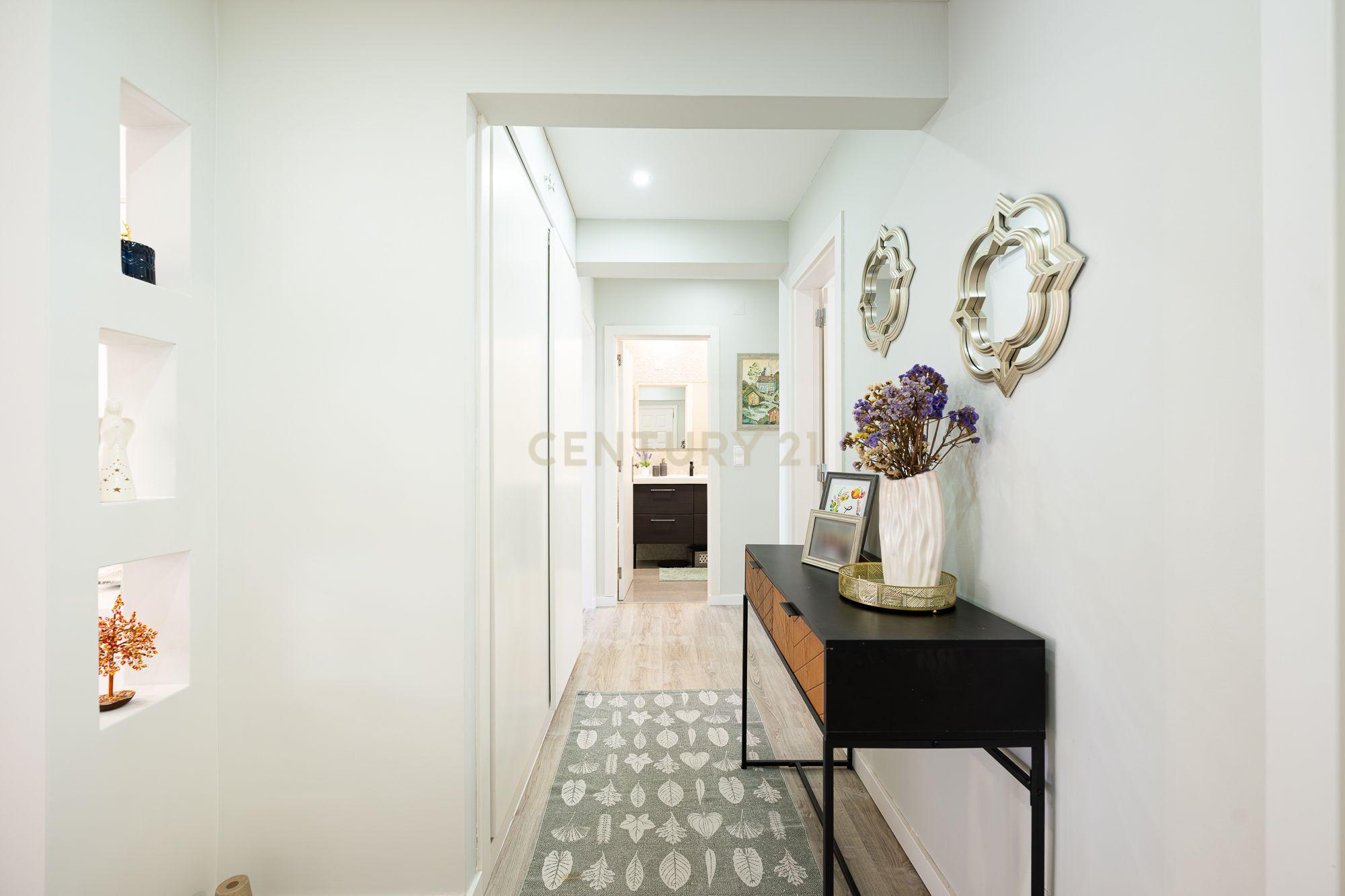 Fotografia 9 de Apartamento Renovado na Sobreda da Caparica, Almada