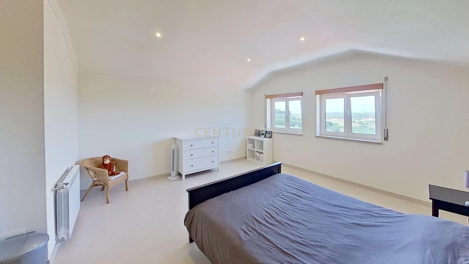 Moradia T3+1 em Alenquer com Vista Panorâmica e Piscina - Image 37