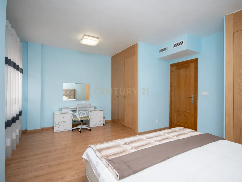 Moradia geminada de esquina em Alicante Golf, espaço, privacidade e qualidade de vida numa das zonas mais exclusivas de Alicante - Image 54