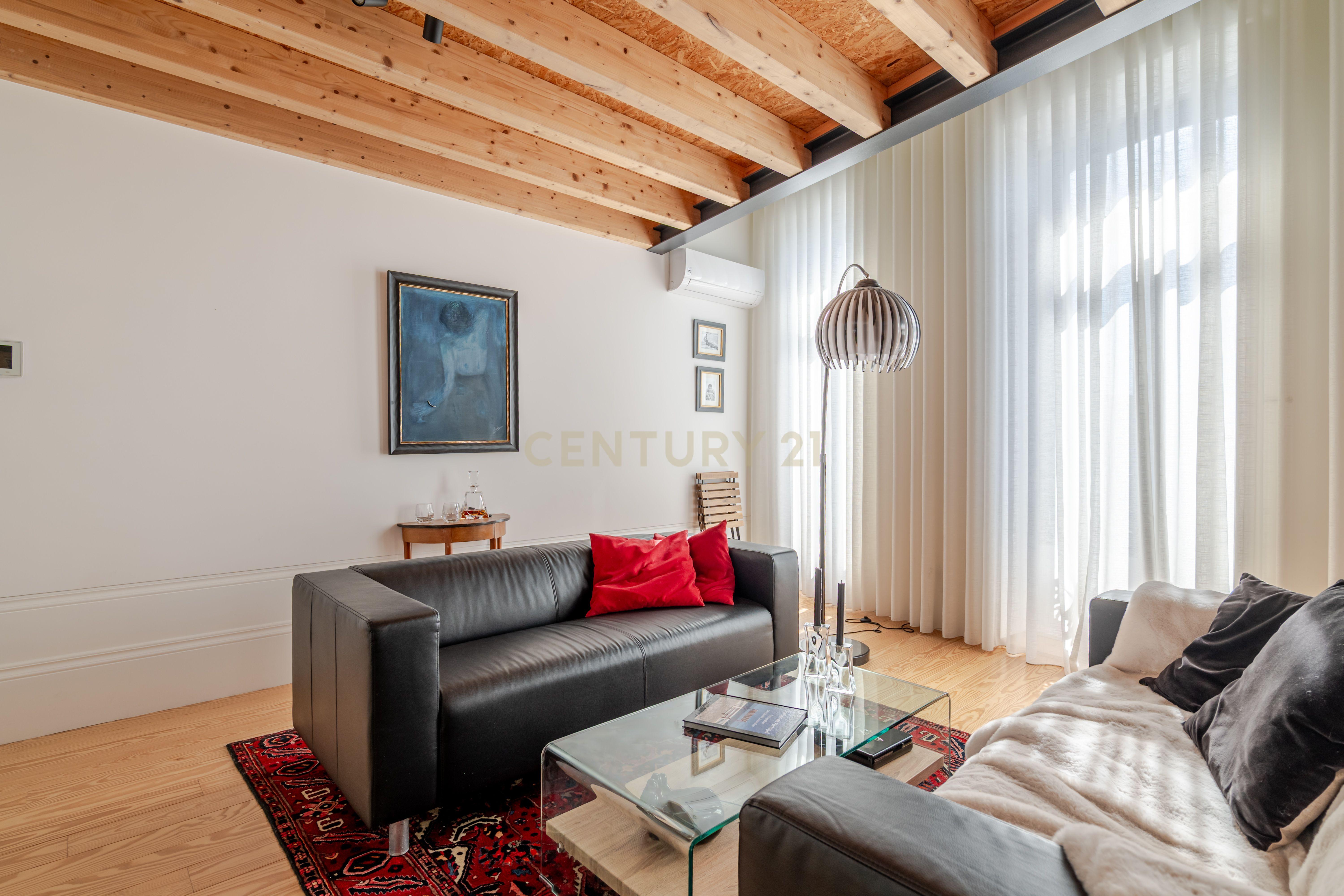 Fotografia 6 de Apartamento T2 de Charme no Coração do Porto