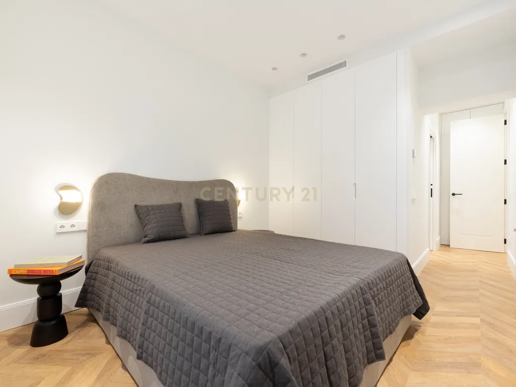 APARTAMENTO REMODELADO E MOBILIADO PERTO DA PLAZA MARQUES DE SALAMANCA - Image 9