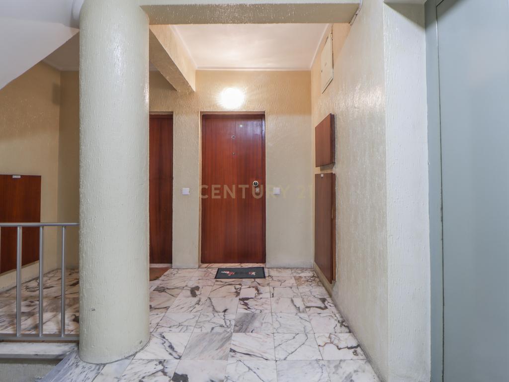 Apartamento T1 em  Farinheiras - Aldeia de Paio Pires - Seixal - Image 9