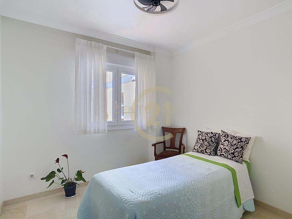 Ático Dúplex con vistas panorámicas al mar en centro de Arroyo de la Miel, Benalmádena - Image 19