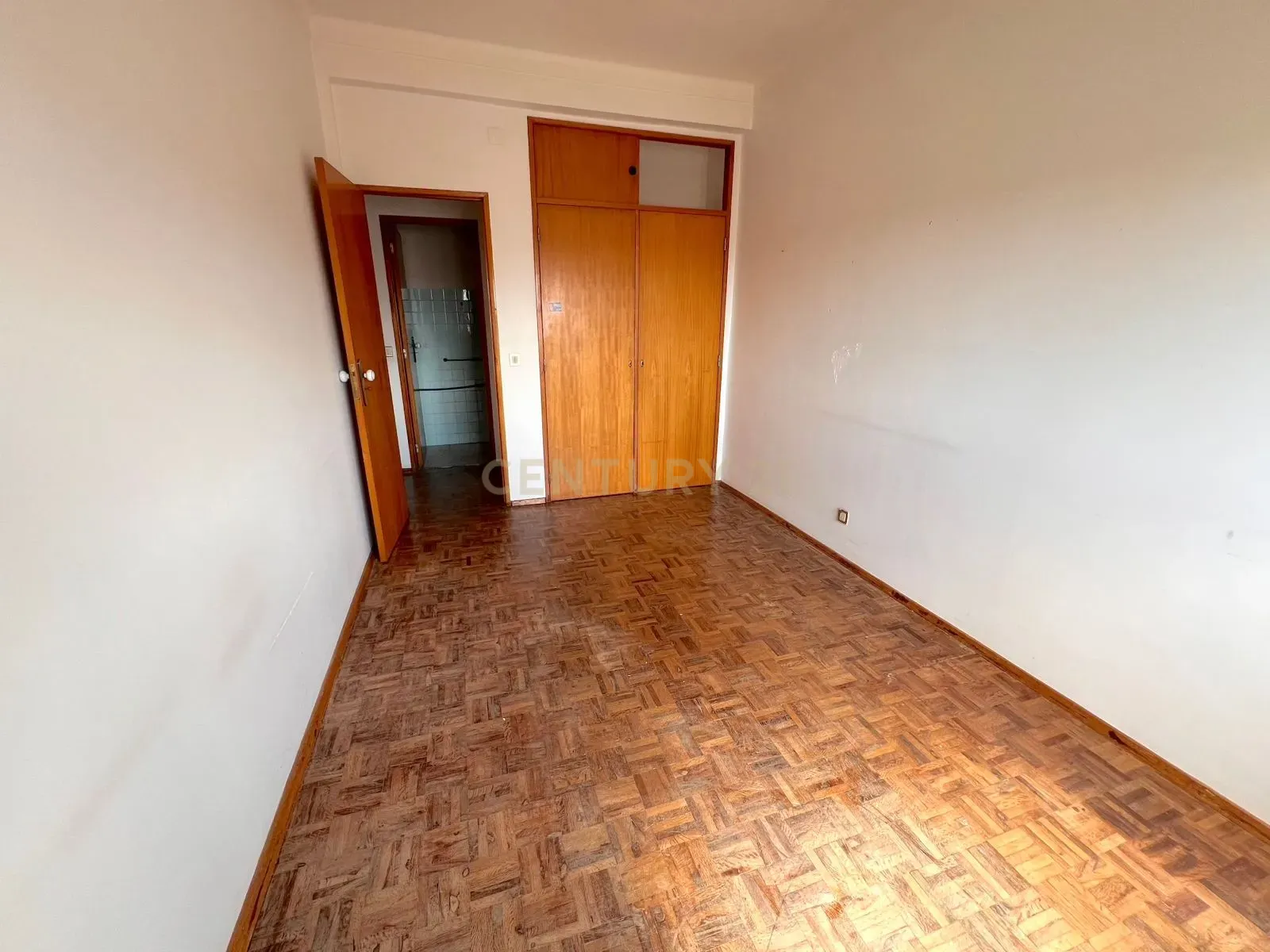 Fotografia 8 de Apartamento T3 em Caldas da Rainha – Para remodelar