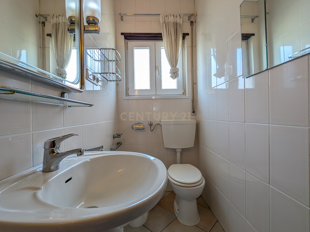 Pinhal Palmeira - Moradia Bifamiliar + Moradia T2 com Armazém em Terreno de 1.010 m² - Image 28
